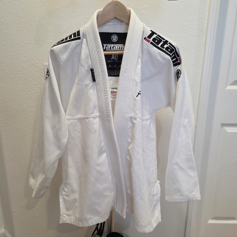 Tatami White Brazilian Jiu-Jitsu Gi A0